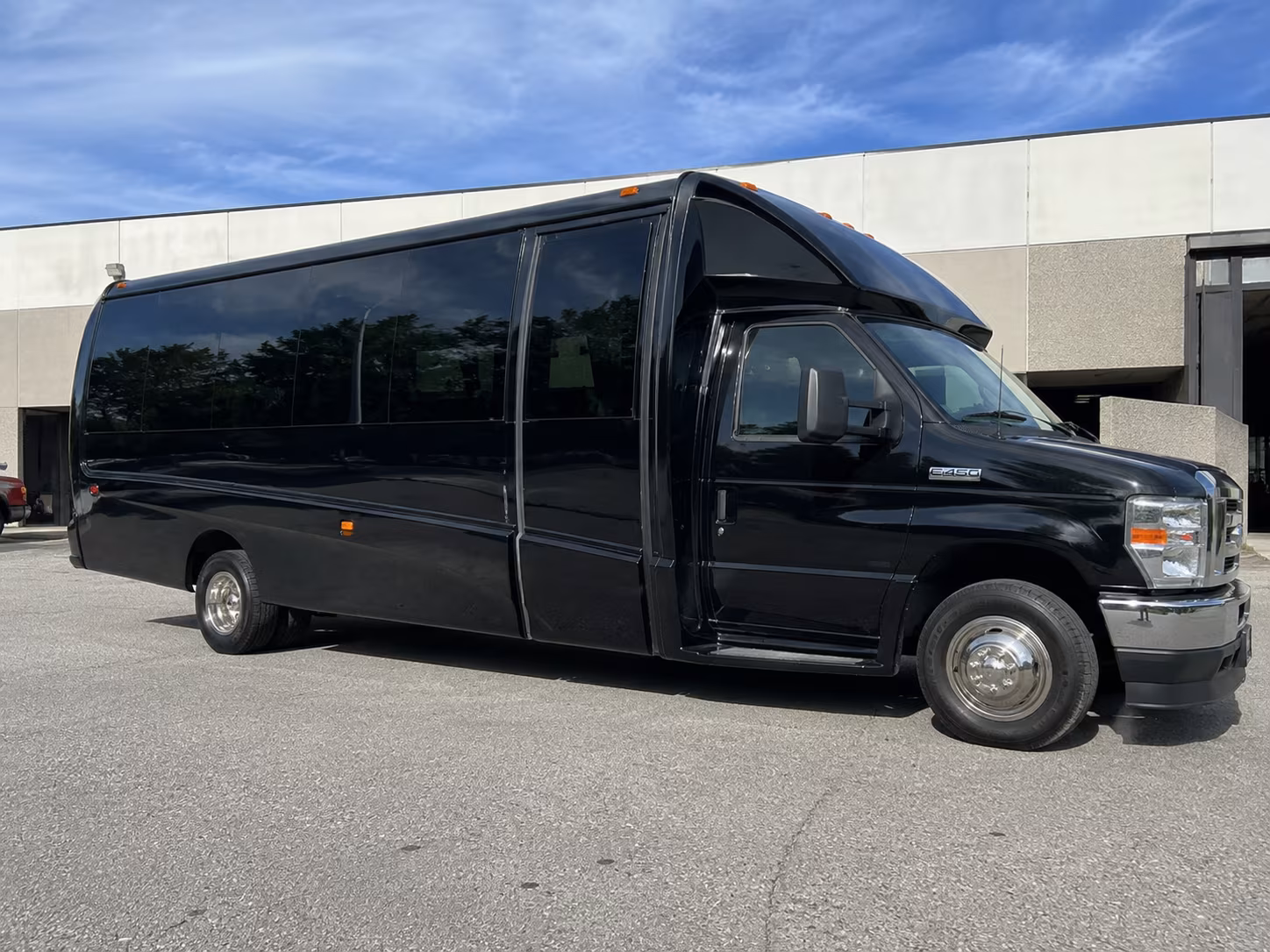 festival shuttle buses for broomfield groups heading to fiddler s green