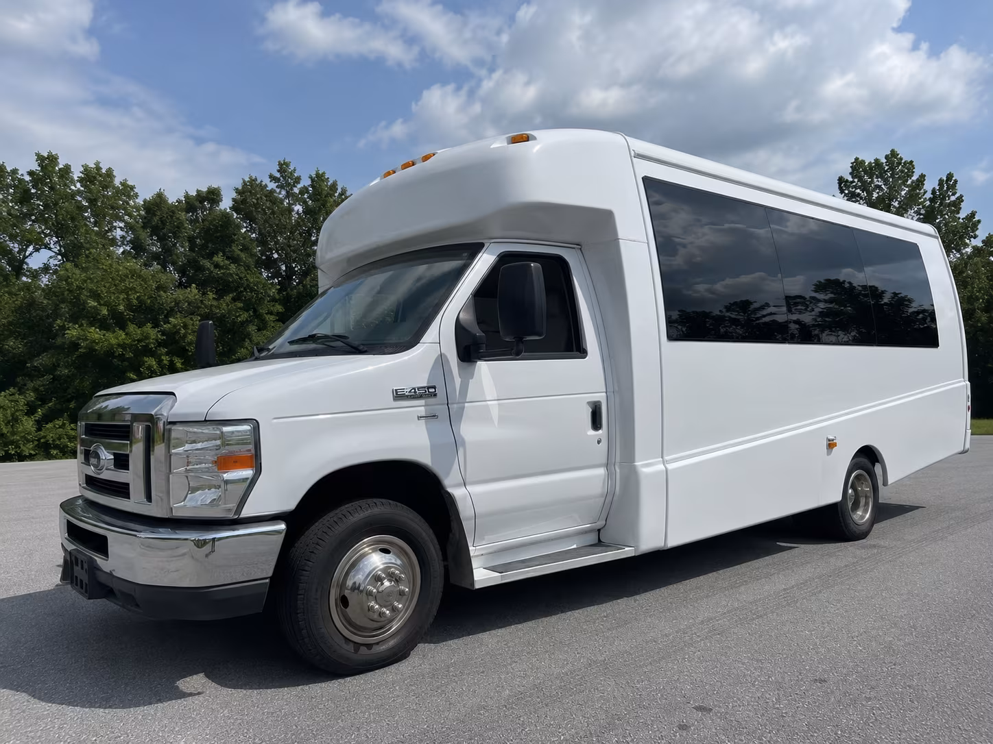 red rocks amphitheatre broomfield party bus rental
